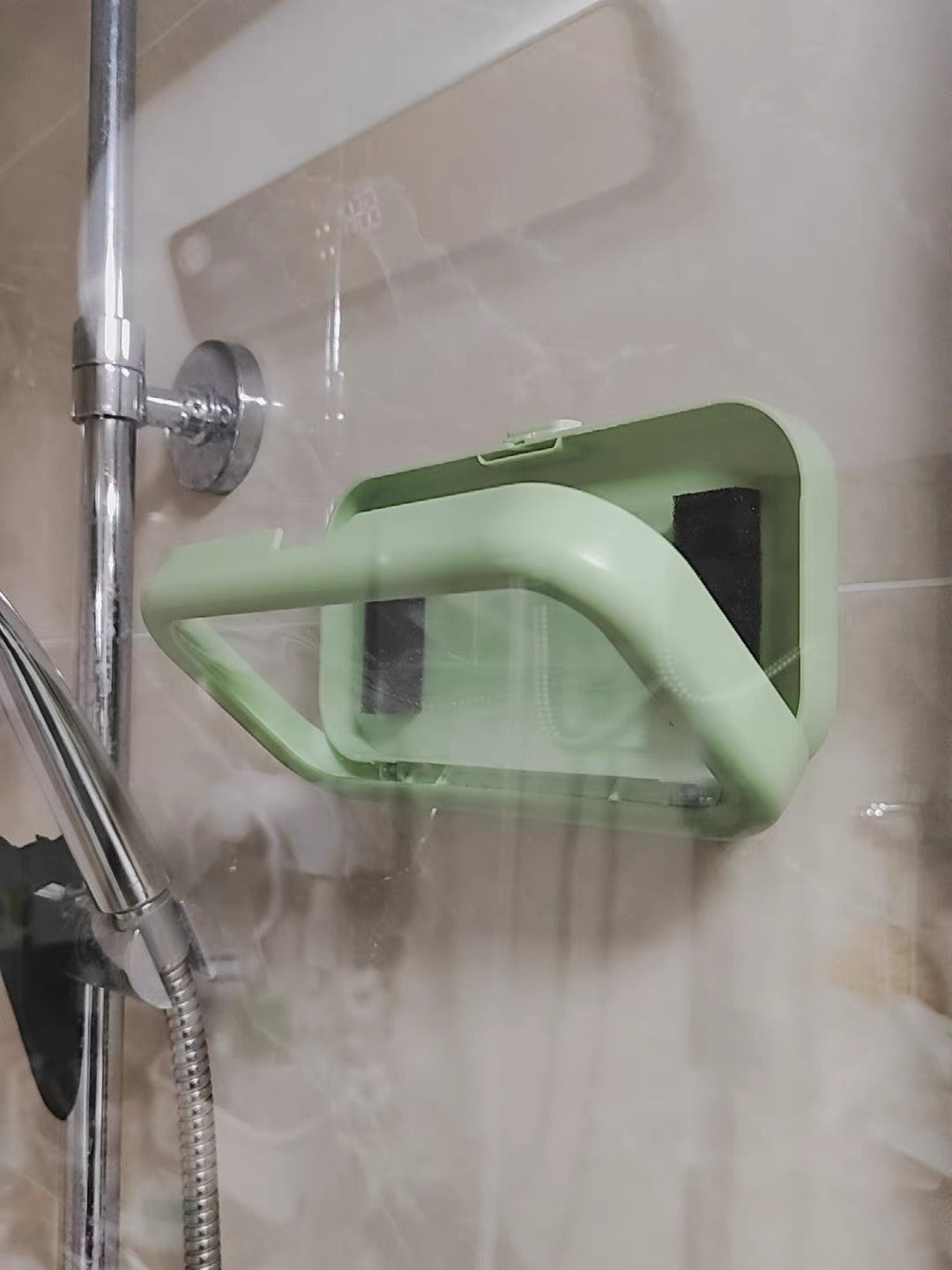 Waterproof Phone Holder for Bathroom & Kitchen – Retractable, Rotating, Hands-Free